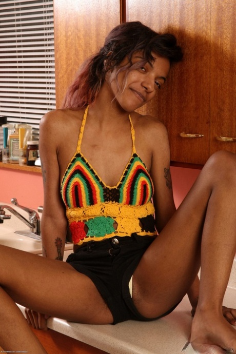 African Romina beautiful porn gallery